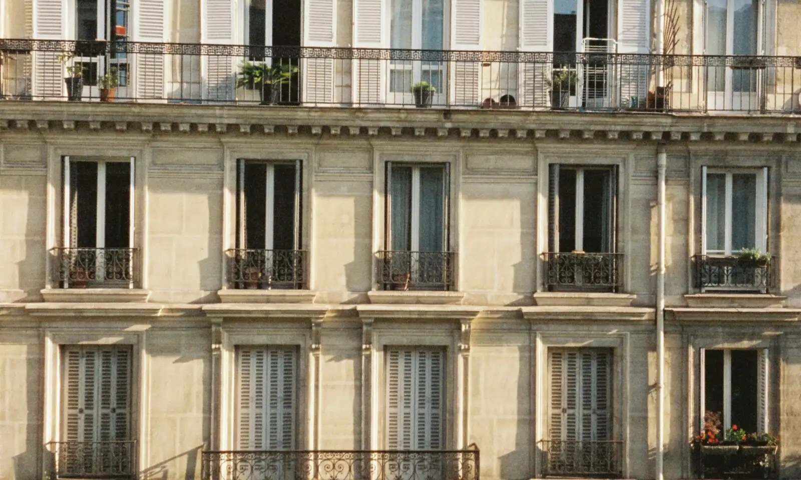 Haussmann apartment facade, Paris
